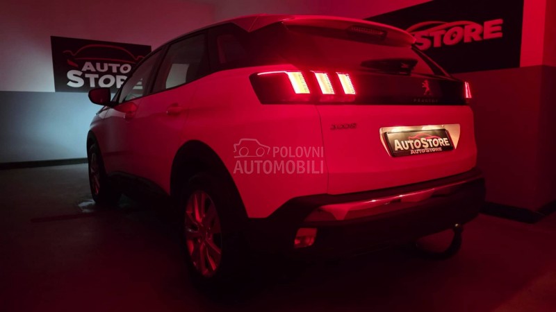 Peugeot 3008 1.2i Executive