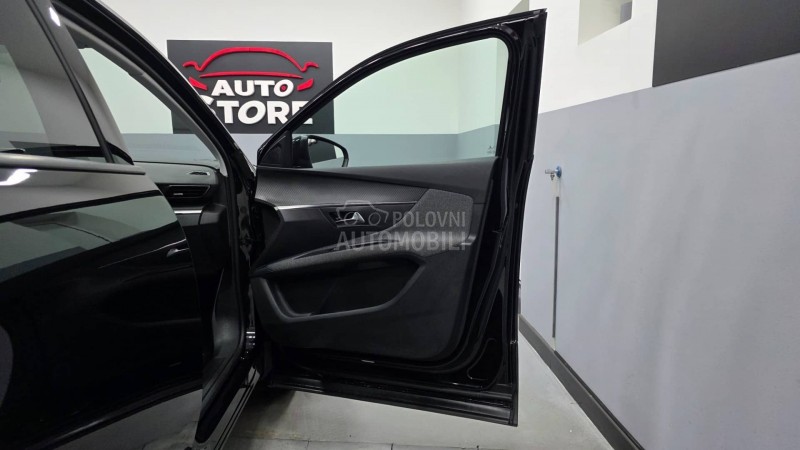 Peugeot 3008 1.2i Executive