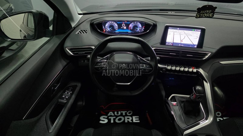 Peugeot 3008 1.2i Executive