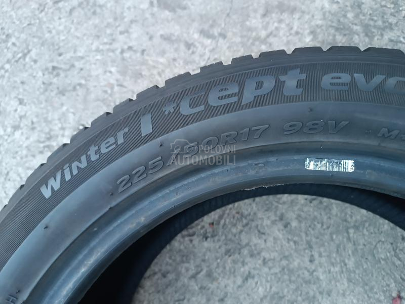 Hankook 225/50 R17 Zimska