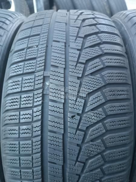 Hankook 225/50 R17 Zimska