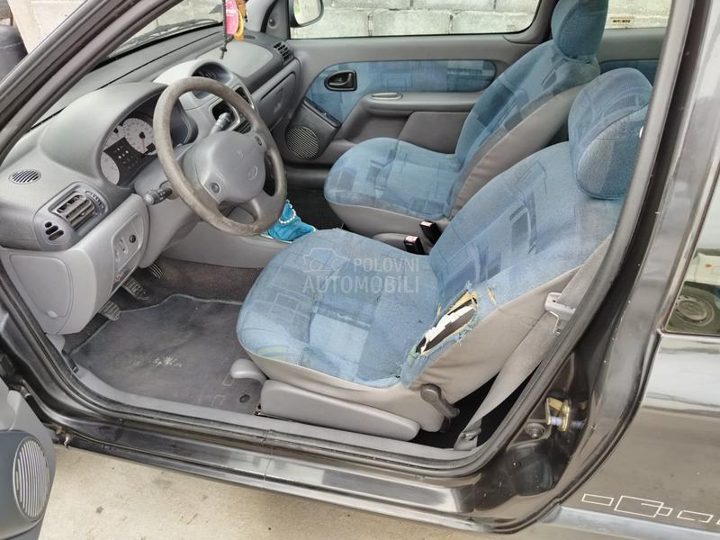 Renault Clio 2