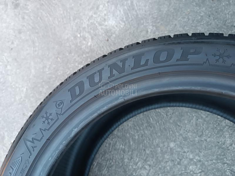 Dunlop 235/45 R18 Zimska