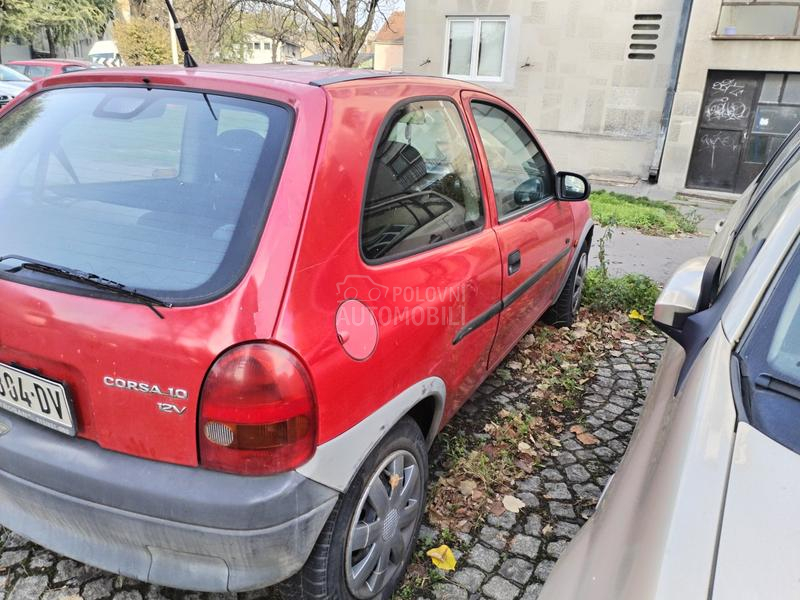 Opel Corsa B 1.0