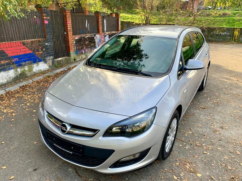Opel Astra J 1.6cdti sport tourer