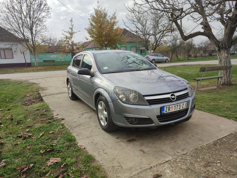Opel Astra H Cosmo-Sport