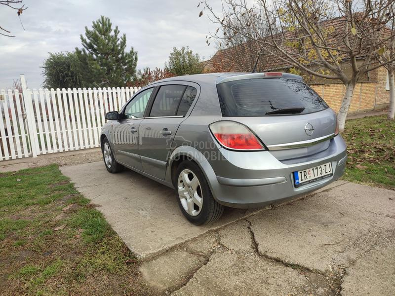 Opel Astra H Cosmo-Sport