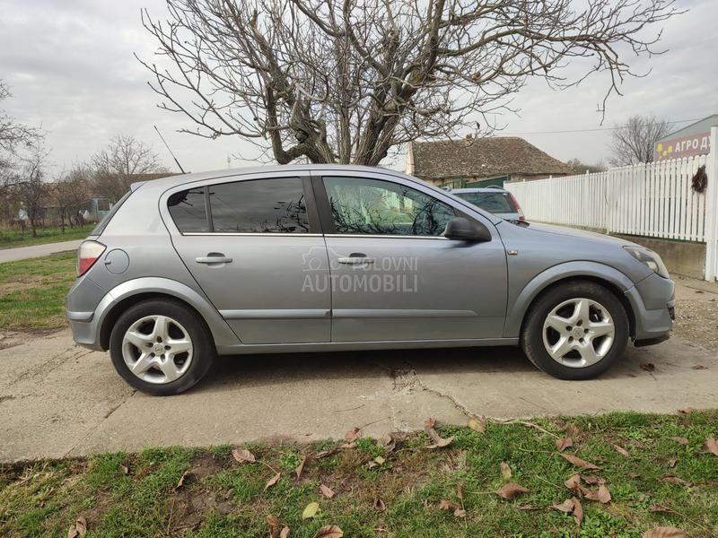 Opel Astra H Cosmo-Sport