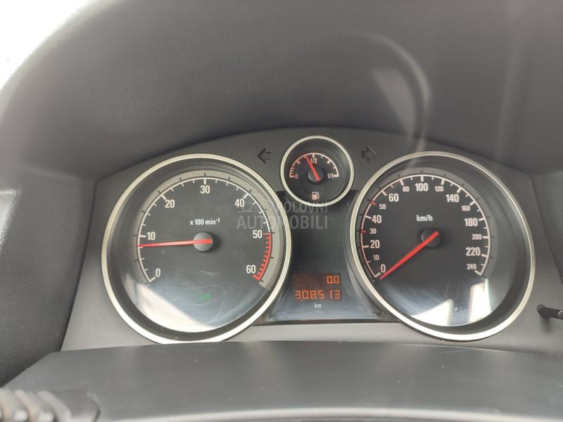 Opel Astra H Cosmo-Sport