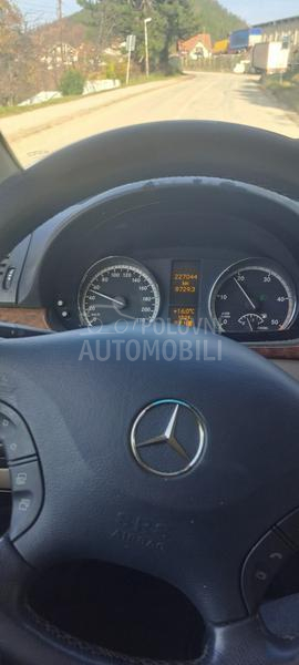 Mercedes Benz Viano 