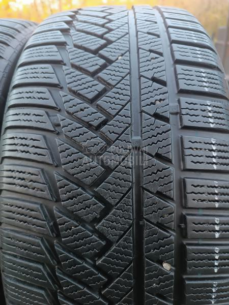 Continental 235/45 R18 Zimska