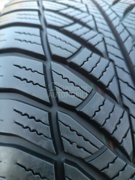 Goodyear 245/45 R18 Zimska