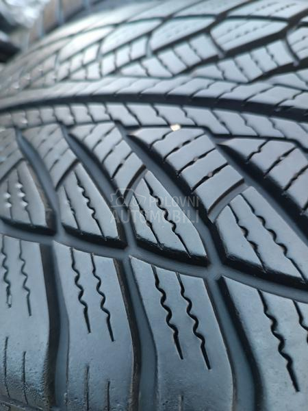 Goodyear 245/45 R18 Zimska