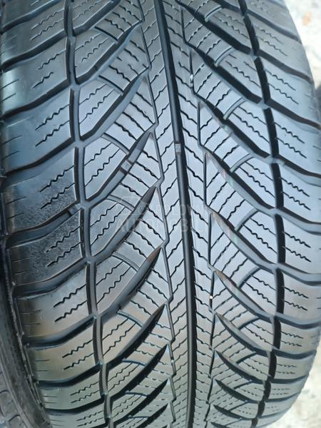Goodyear 245/45 R18 Zimska