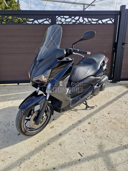 Yamaha X MAX 250