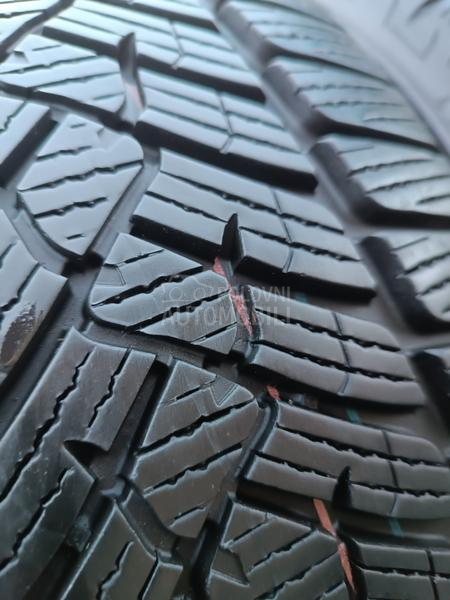 Fulda 245/45 R18 Zimska