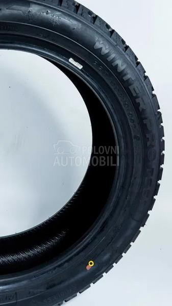 Tourador 235/60 R18 Zimska