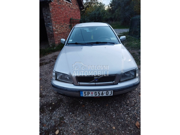 Volvo S40 