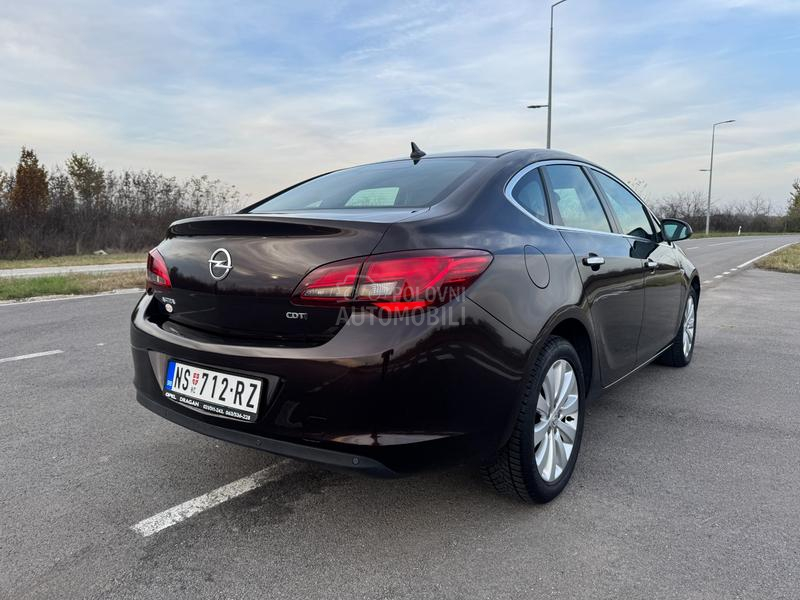 Opel Astra J 1.7 CDTI