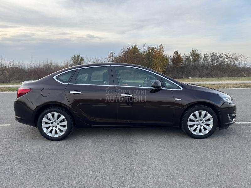 Opel Astra J 1.7 CDTI