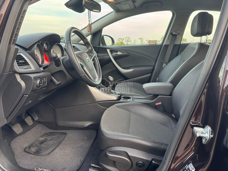 Opel Astra J 1.7 CDTI