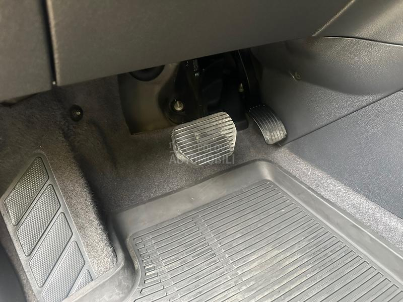 Peugeot 3008 1.6 HDI - AUT/PANO