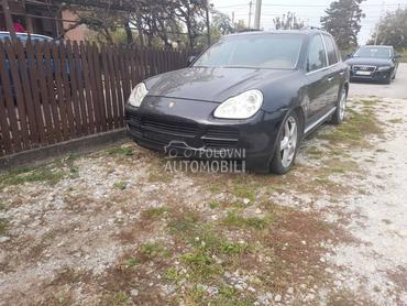 Porsche Cayenne 