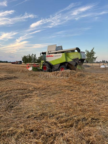 Claas Lexion 560