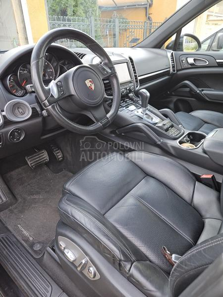 Porsche Cayenne 3.0tdi