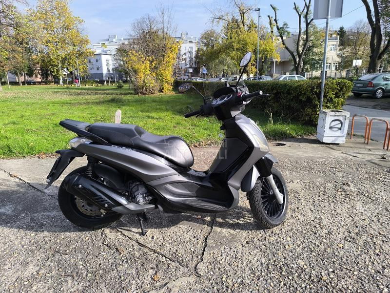 Piaggio Beverly 300 reg.do 11.26
