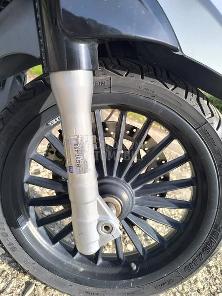 Piaggio Beverly 300 reg.do 11.26