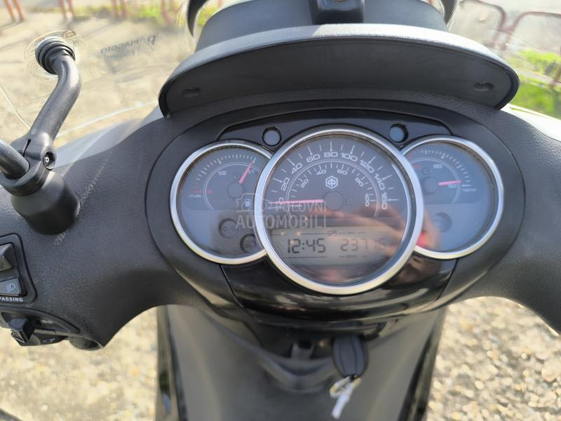 Piaggio Beverly 300 reg.do 11.26