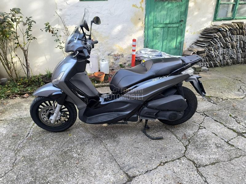 Piaggio Beverly 300 reg.do 11.26