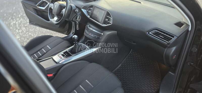 Peugeot 308 ALLURE LED