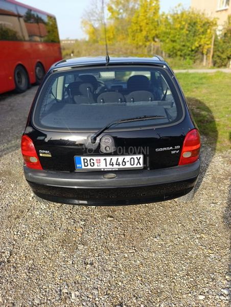 Opel Corsa C 1.0 b