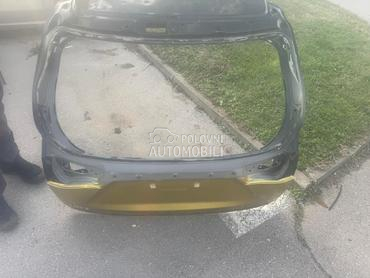 zadnja gepek vrata za Toyota Yaris Cross od 2020. do 2025. god.