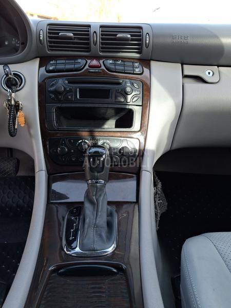 Mercedes Benz C 200 Elegance