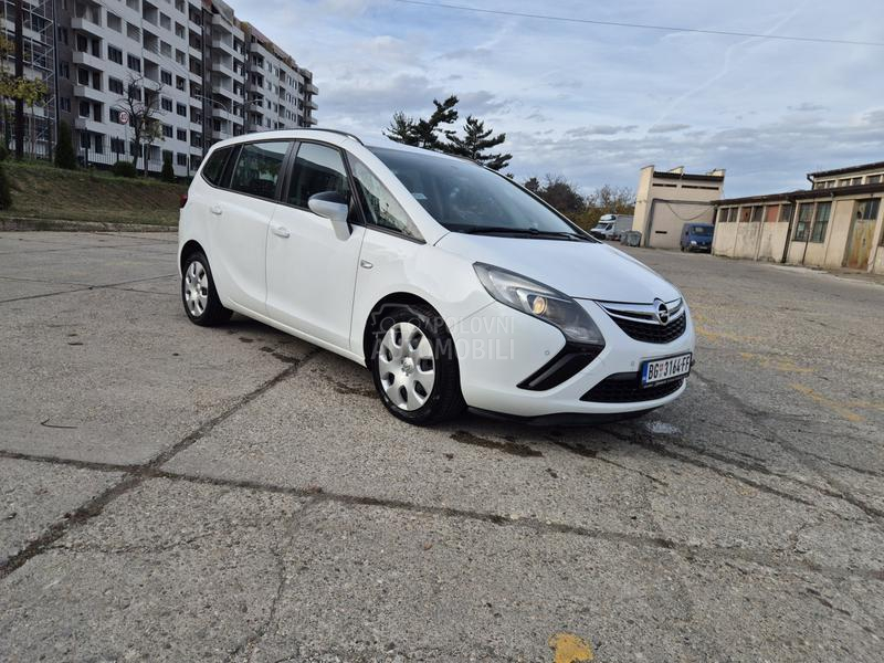 Opel Zafira 