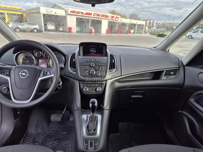 Opel Zafira 