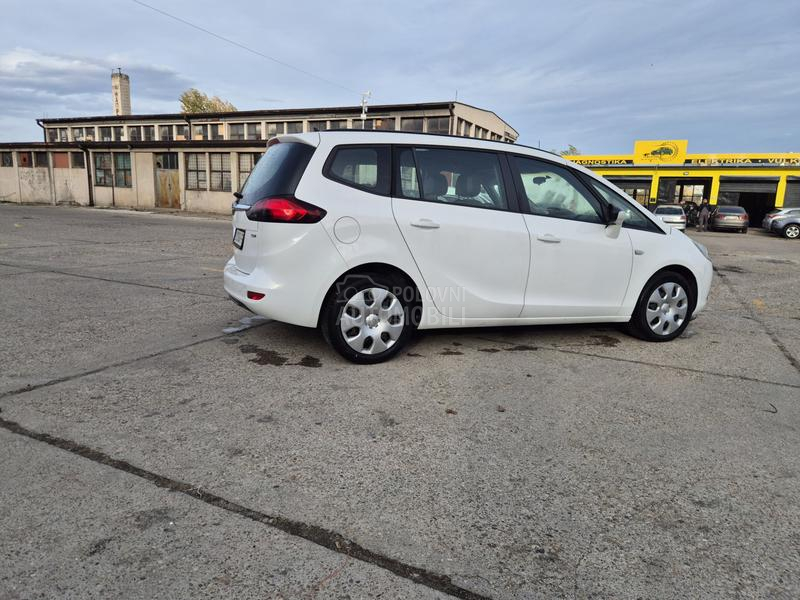 Opel Zafira 