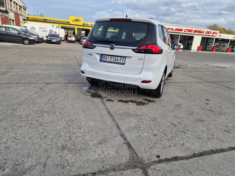 Opel Zafira 