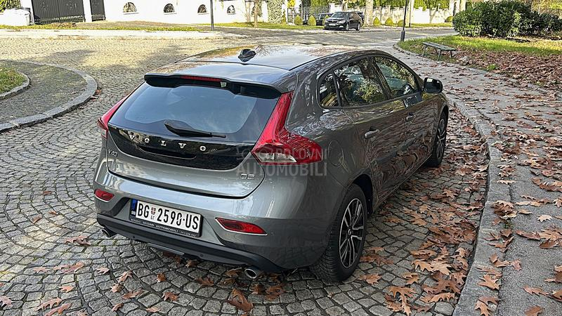 Volvo V40 D2 auto led virtual