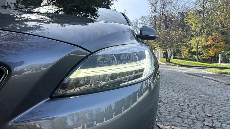 Volvo V40 D2 auto led virtual