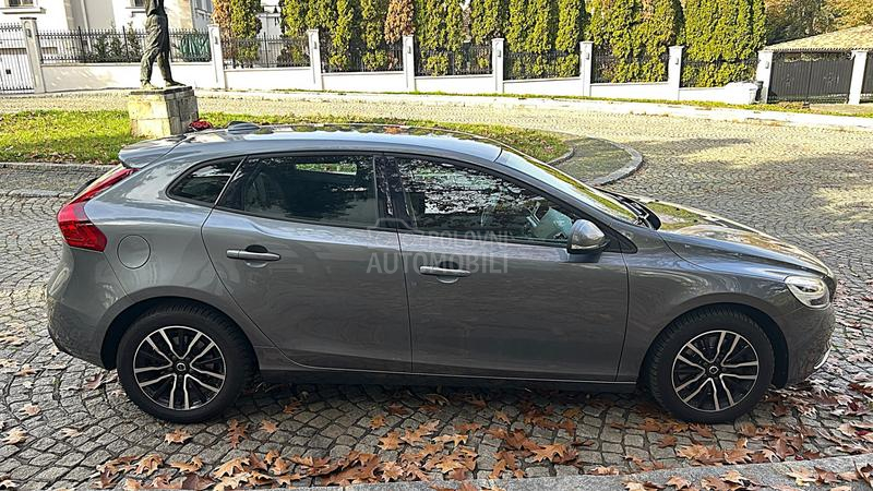 Volvo V40 D2 auto led virtual