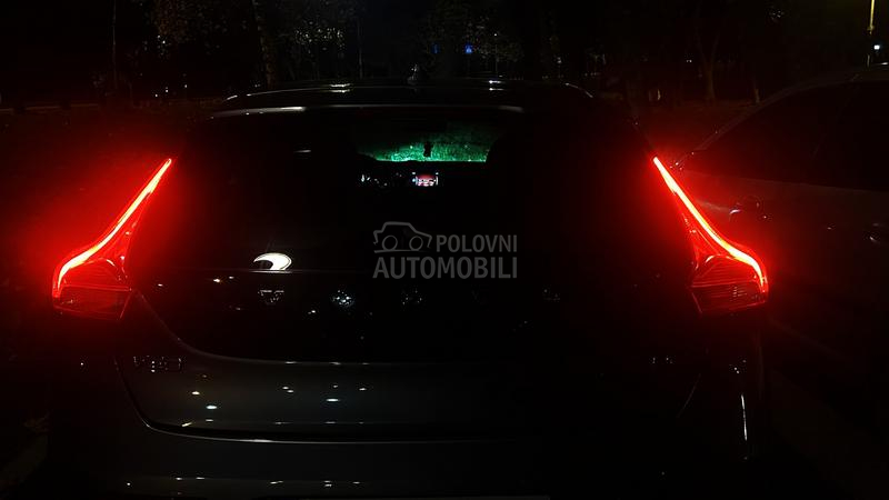 Volvo V40 D2 auto led virtual