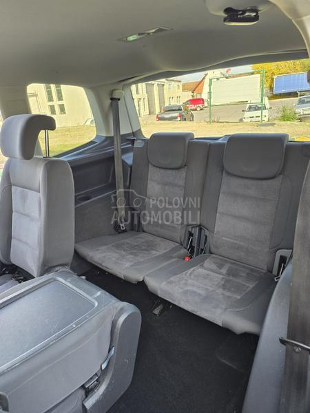 Volkswagen Touran 1,4TSI HIGHLINE