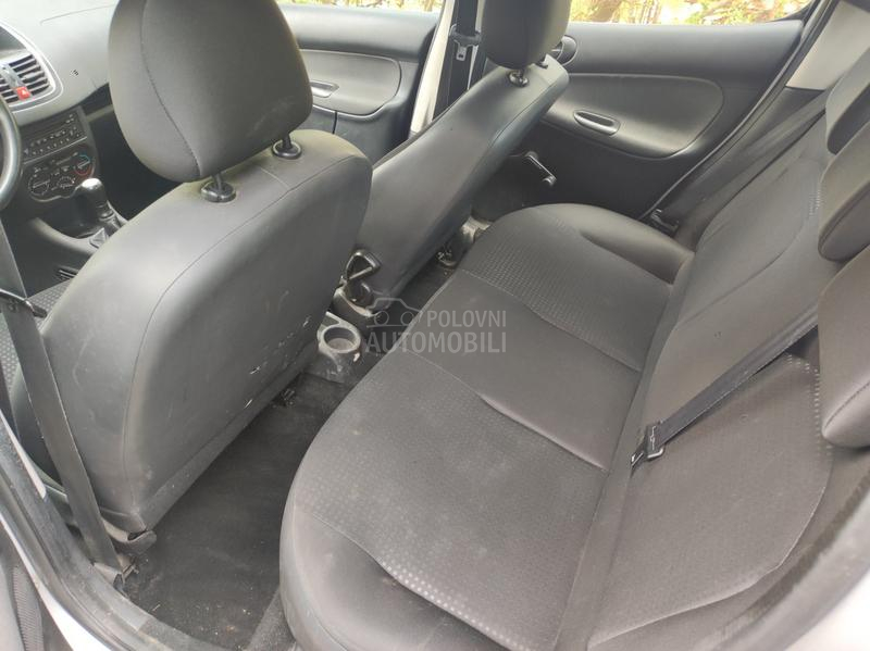 Peugeot 206 plus 