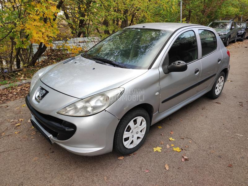 Peugeot 206 plus 