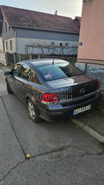Opel Astra H 1.6