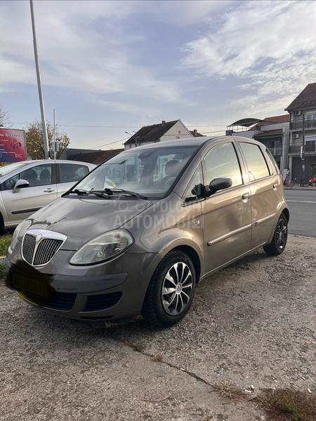 Lancia Musa Multijet